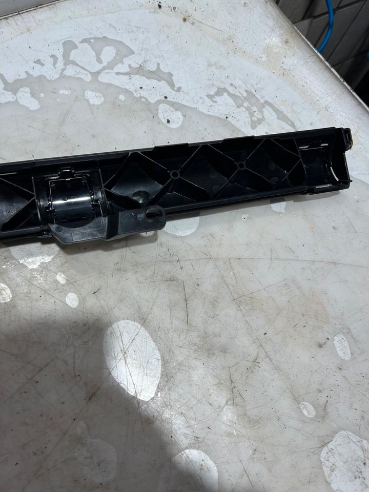 BMW 5er F10 Trägerteil ISOFIX Rücksitzpolster 9162851 – Bild 5