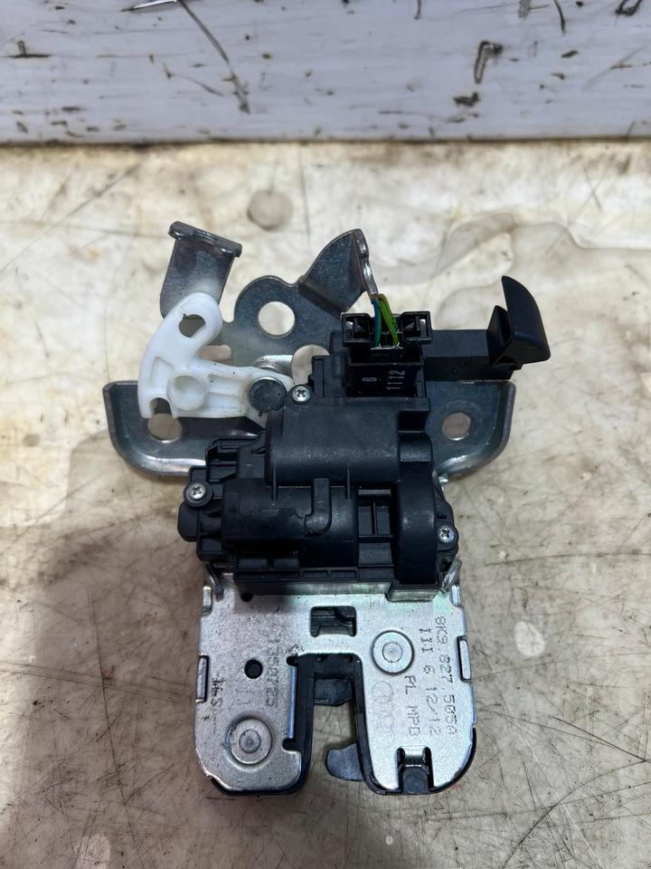 Audi A3 8P A4 8K B8 Heckklappenschloss Schloss Hinten 8K9827505A – Bild 2
