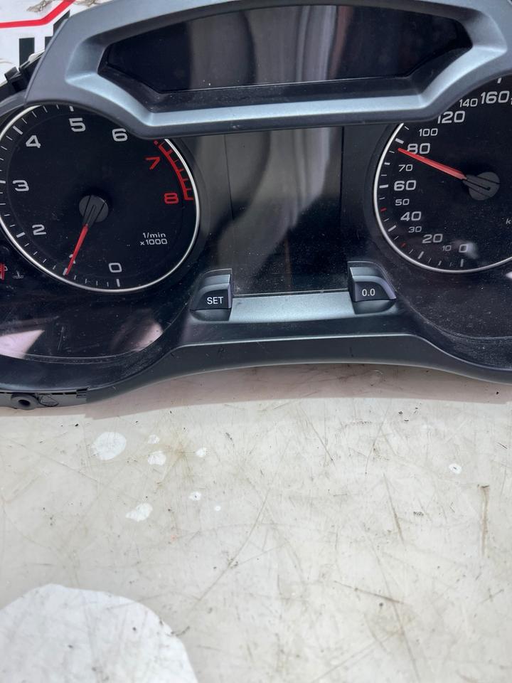 Audi A4 B8 8K Tacho Tachometer Kombiinstrument 8K0920930M – Bild 2