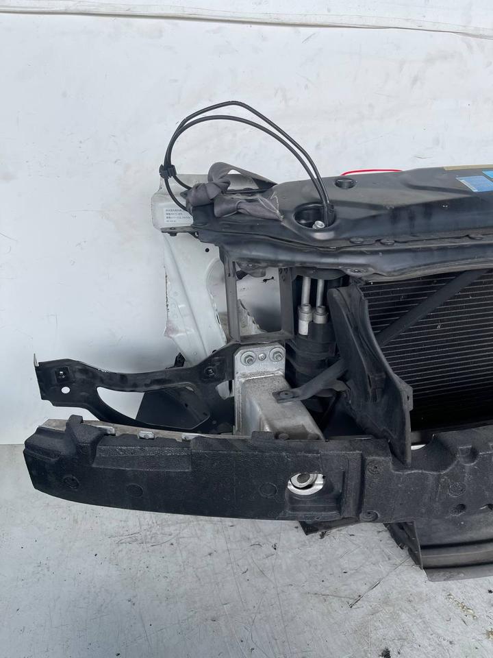 BMW 5er E60 E61 Schlossträger Frontmaske Kühlerpaket – Bild 4
