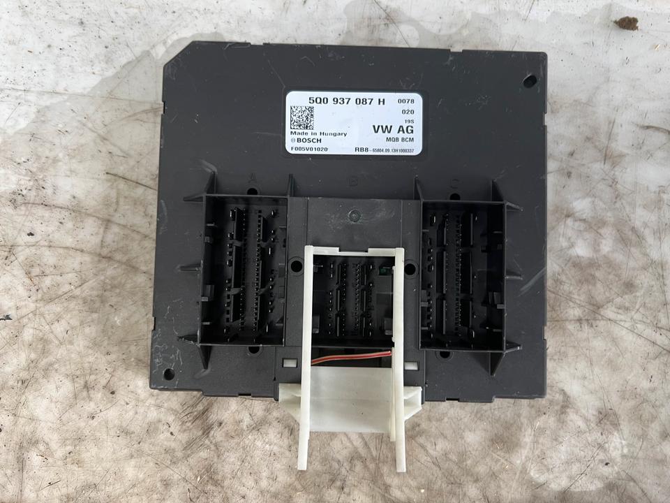 VW Golf 7 VII Bordnetzsteuergerät Steuergerät 5Q0937087H – Bild 3