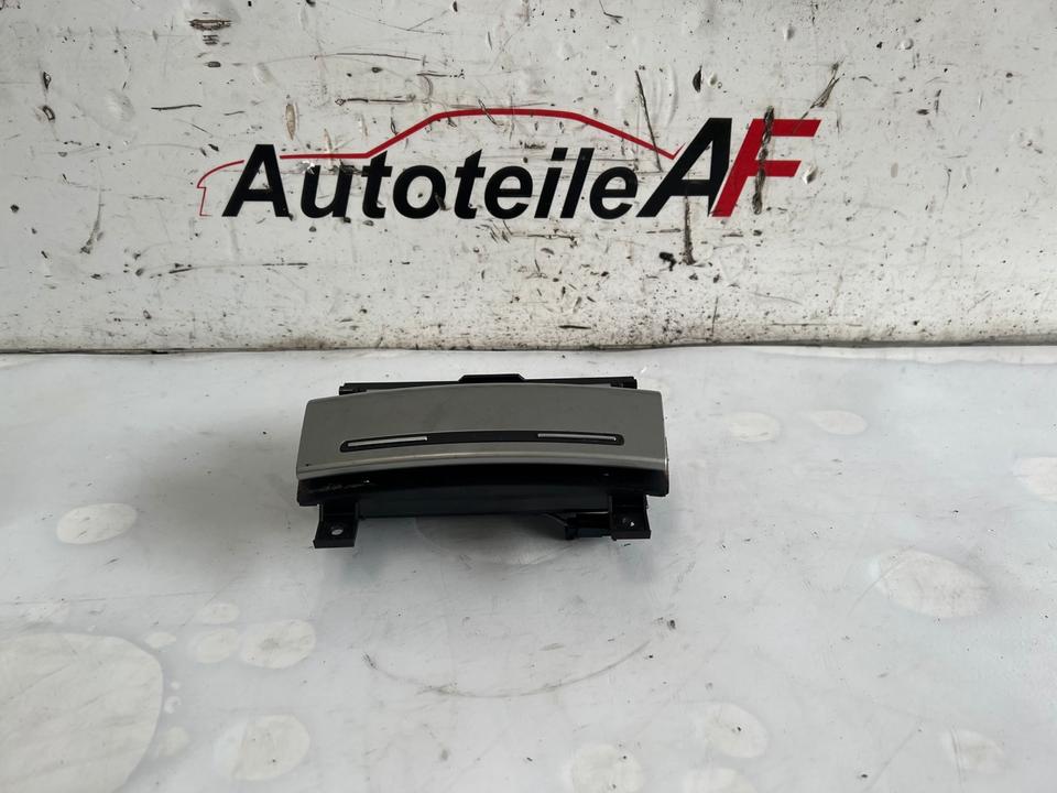 Audi A3 Aschenbecher Vorne 8P0857951