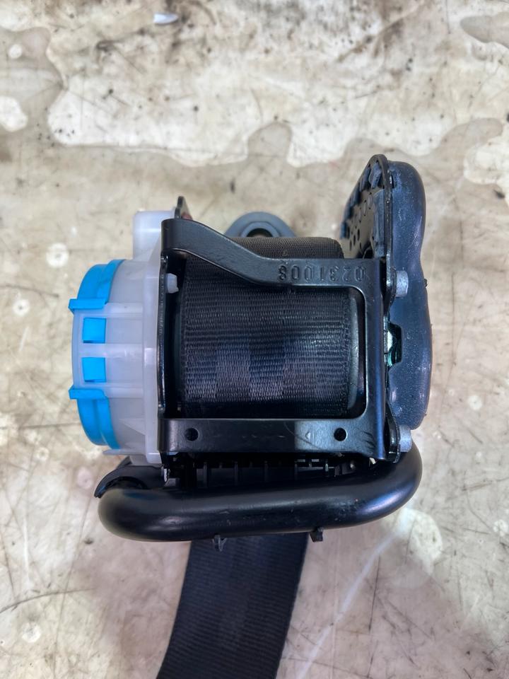 Audi Q3 8U Gurt Sicherheitsgurt Vorne Rechts 8U0857706A – Bild 12