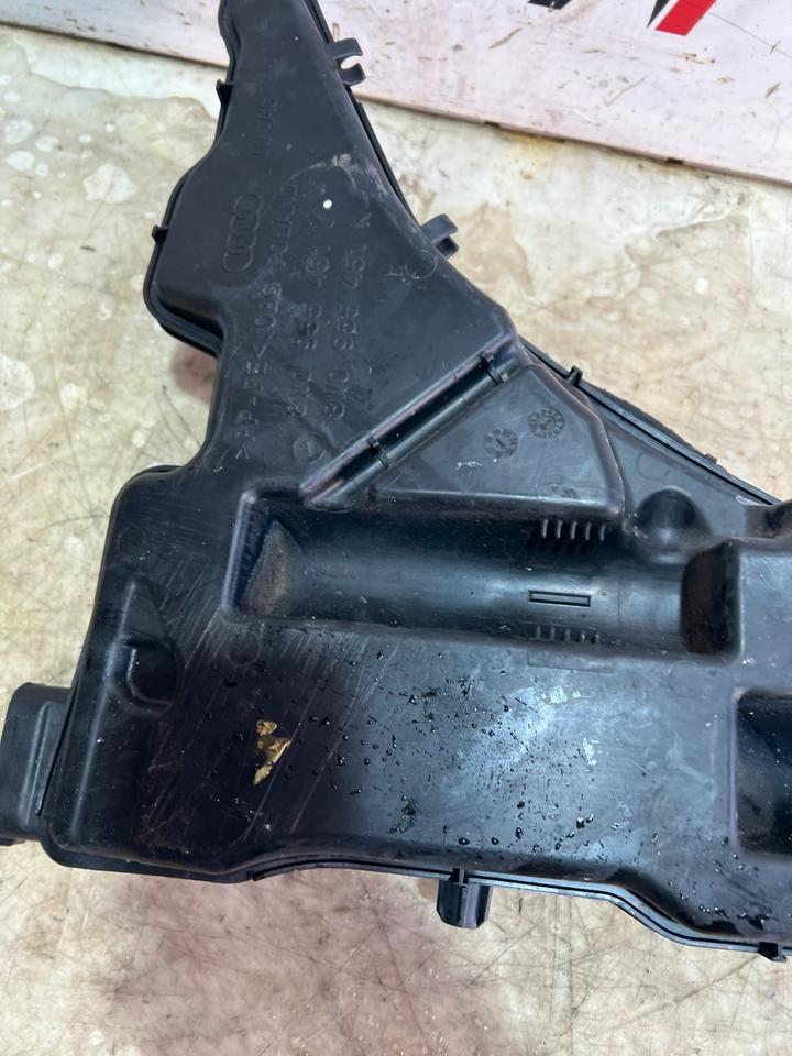 Audi A4 B9 8W Wischwasserbehälter Behälter 8W0955451J – Bild 6