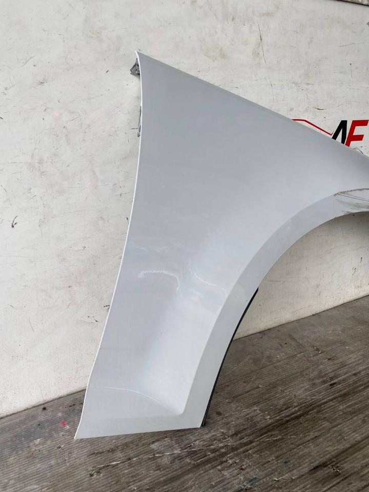 Audi A4 B9 8W Kotflügel Vorne Rechts LS9R – Bild 5