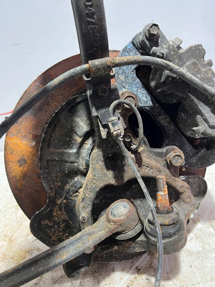 Chrysler 300c Achsschenkel Radnabe Bremssattel Vorne – Bild 15