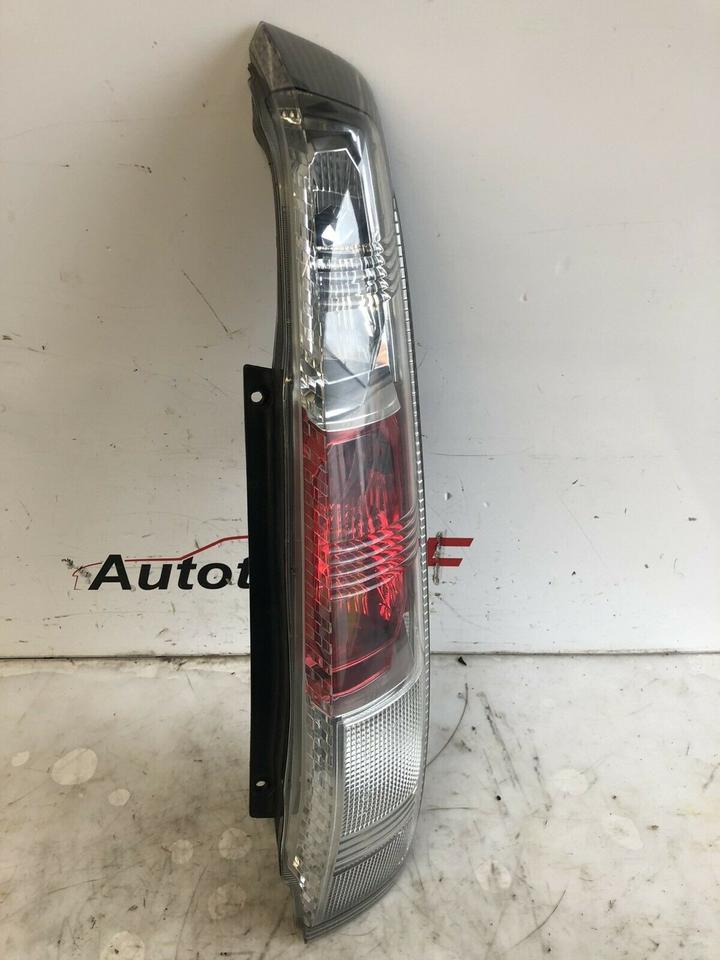 Nissan X-Trail T30 Heckleuchte Rückleuchte Rücklicht Rechts – Bild 2