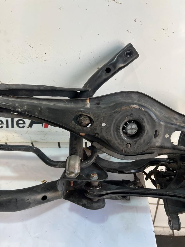 VW Audi Golf 7 VII A3 8V Hinterachse Achse Träger Hinten Komplett – Bild 7
