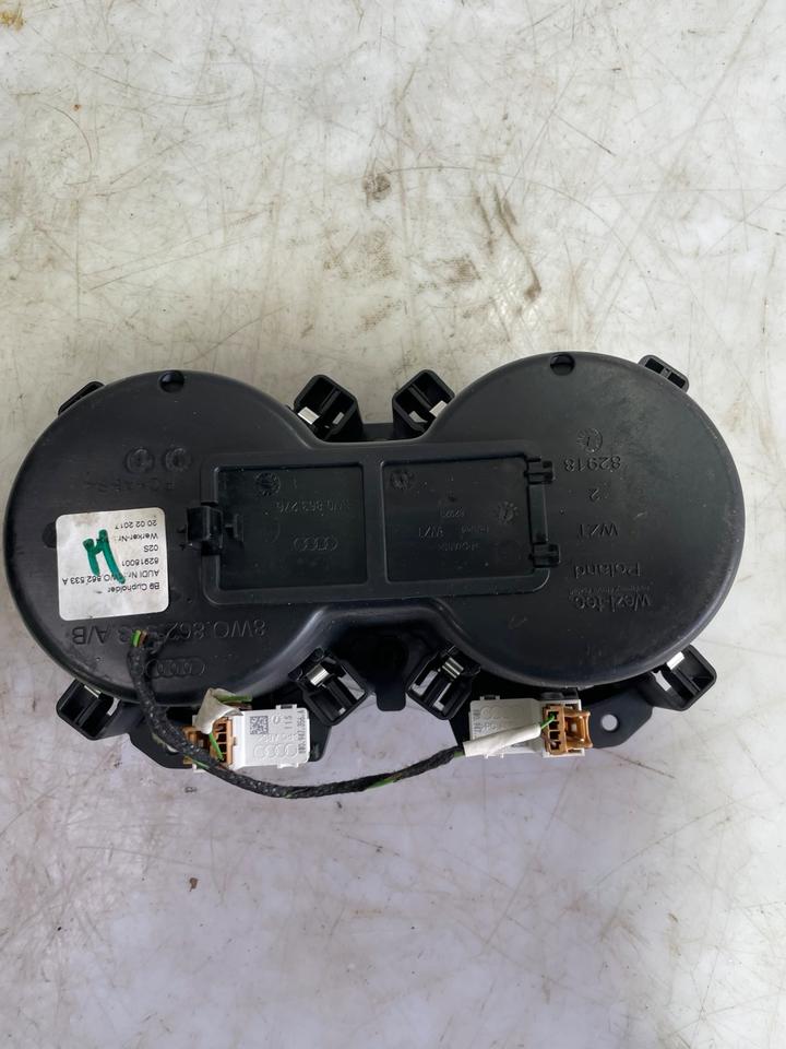 Audi A4 B9 8W Getränkehalter Mittelkonsole Getränke 8W0862533A – Bild 4