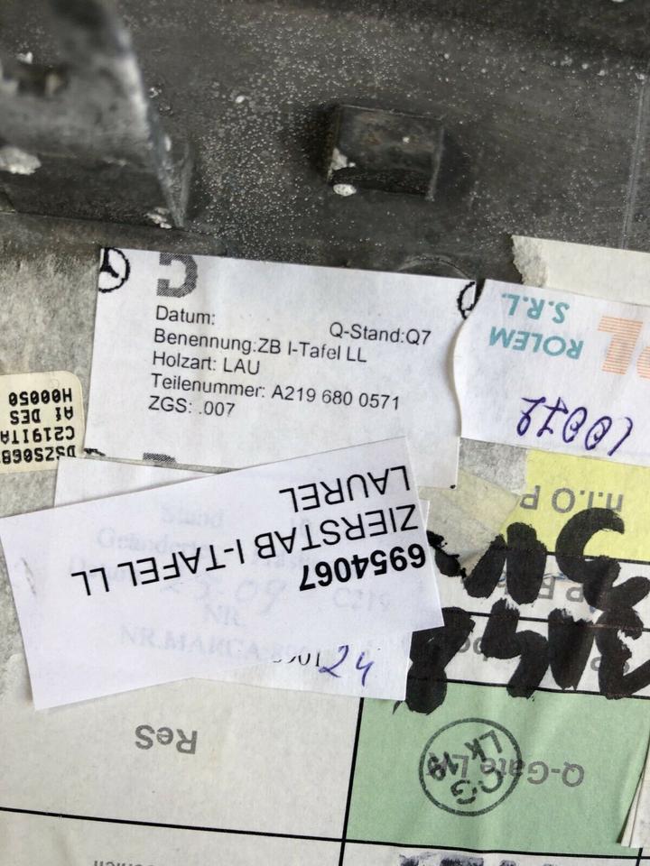 Mercedes CLS W219 Zierleiste Armaturenbrett Blende A2196800571 – Bild 10