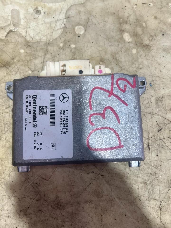 Mercedes CLS W218 W212 Steuergerät Abstandstempomat A0009004701 – Bild 2
