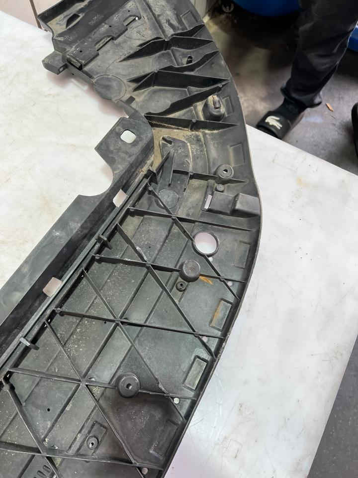 Volvo V60 S60 Stoßstange Träger Halter Aufnahme Vorne 31352298 – Bild 3