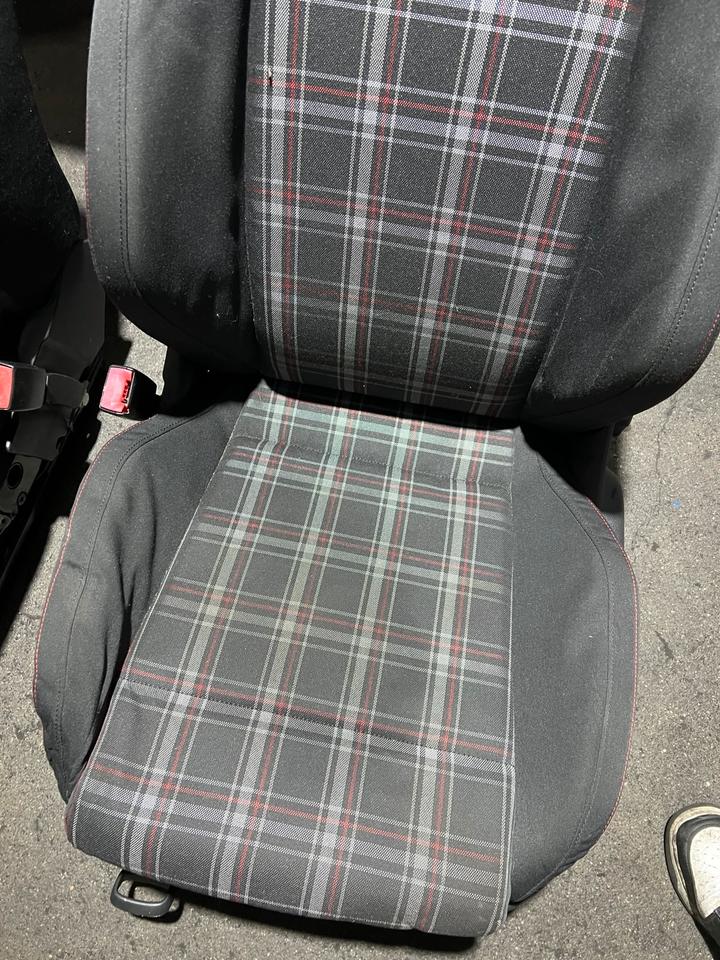 VW Polo 6R GTI Sitze Rücksitzbank Sitzausstattung Vorne - Hinten – Bild 10