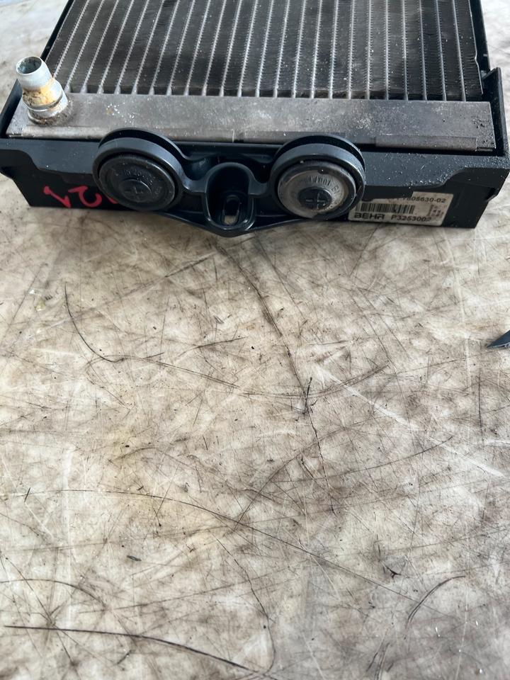 BMW 5er F10 F11 Motorkühler Ölkühler 7572542 7805630 – Bild 10