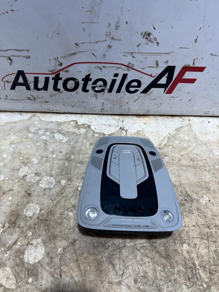 Audi A4 B9 8W Innenraumbeleuchtung Leseleuchte 8W0947135D