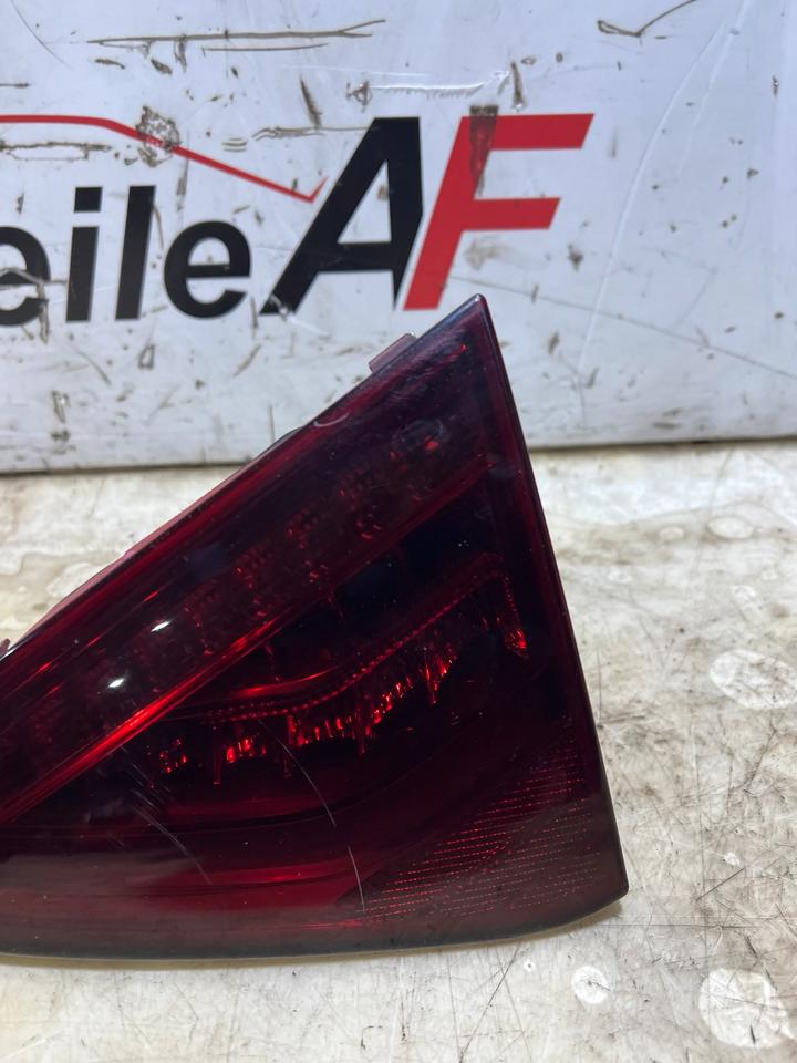 Audi A5 8T Facelift Rückleuchte Heckleuchte Innenleuchte Hinten – Bild 3