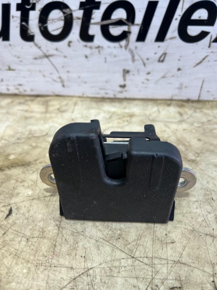 VW Golf 5 V 6 VI Passat 3C Heckklappenschloss Schloss 1K6827505C – Bild 2