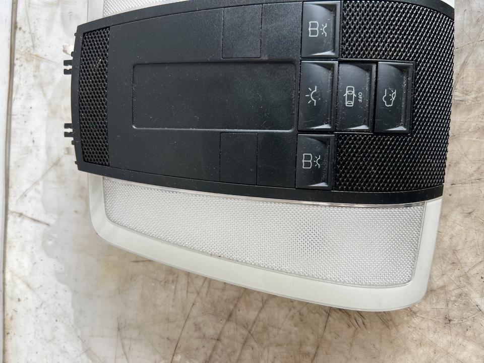 Mercedes W204 S204 Leseleuchte Innenleuchte Leuchte A2048202001 – Bild 6
