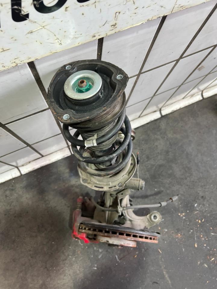 VW Golf 7 VII GTI Achsschenkel Radnabe Stoßdämpfer Vorne – Bild 6