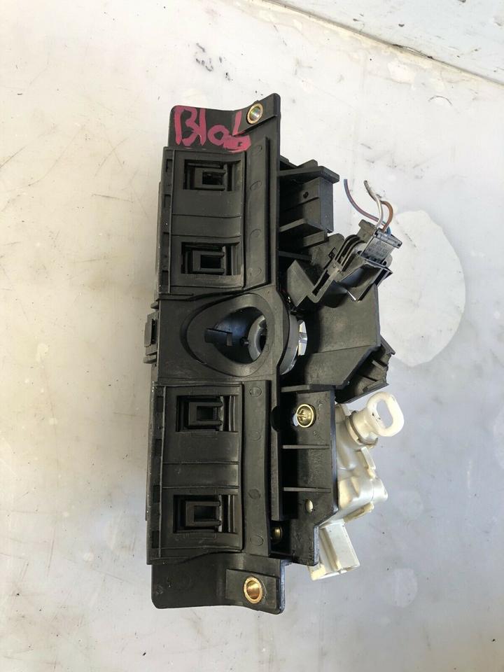 Audi A6 4B Heckklappenschloss 4B0827565 – Bild 6