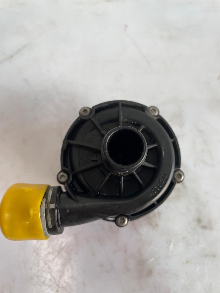 VW Audi Seat Skoda Wasserpumpe Kühlmittelpumpe 04L965567 – Bild 3