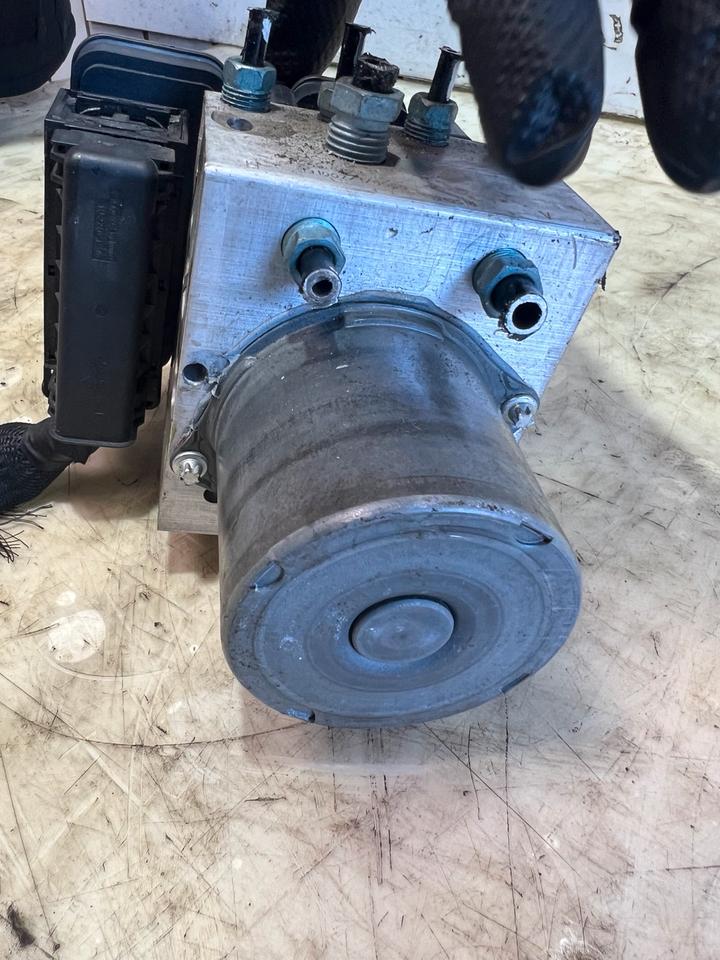 BMW 7er F01 F02 ABS Steuergerät Hydraulikblock 6867043 – Bild 6