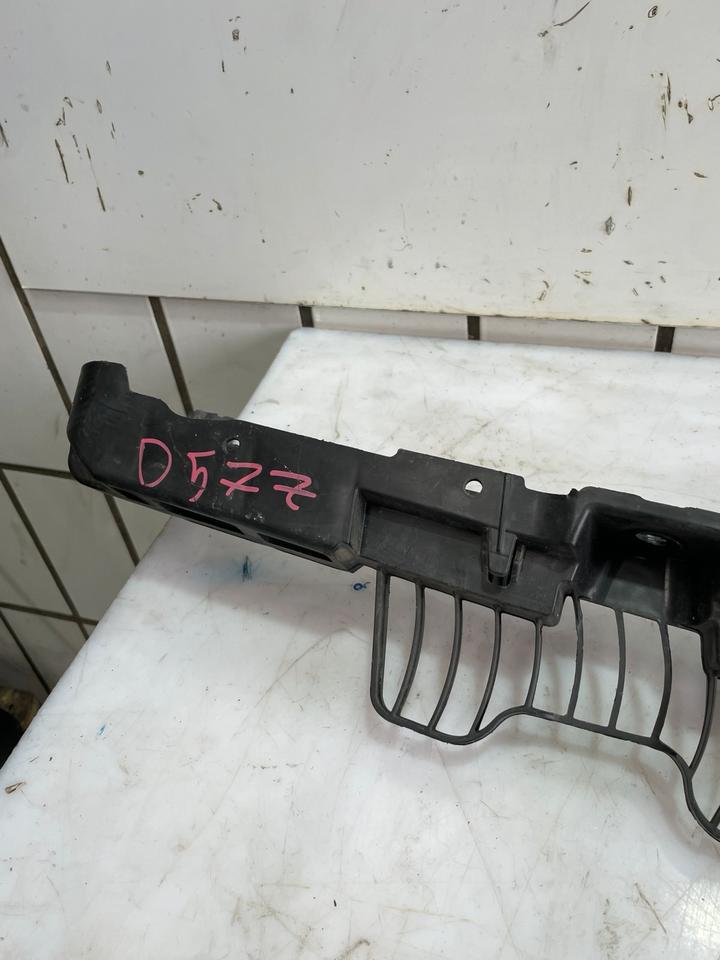 VW Golf 7 VII Stoßstange Träger Halter Aufnahme Hinten 5Q6807863A – Bild 4