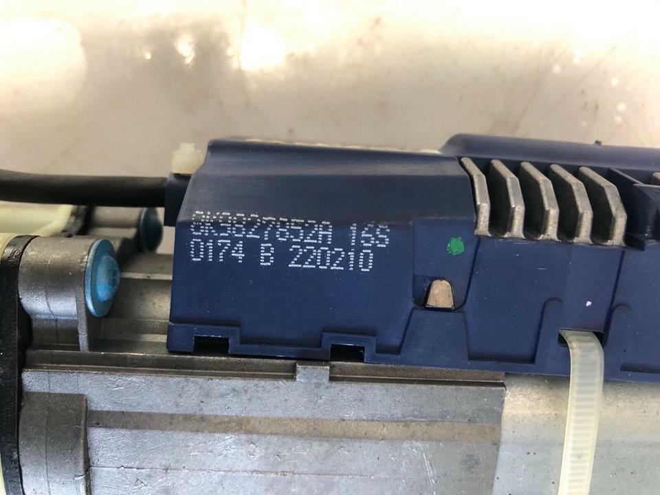 Audi A4 B8 8K Elektrische Heckklappenöffner 8K9827851 8K9827852 – Bild 6