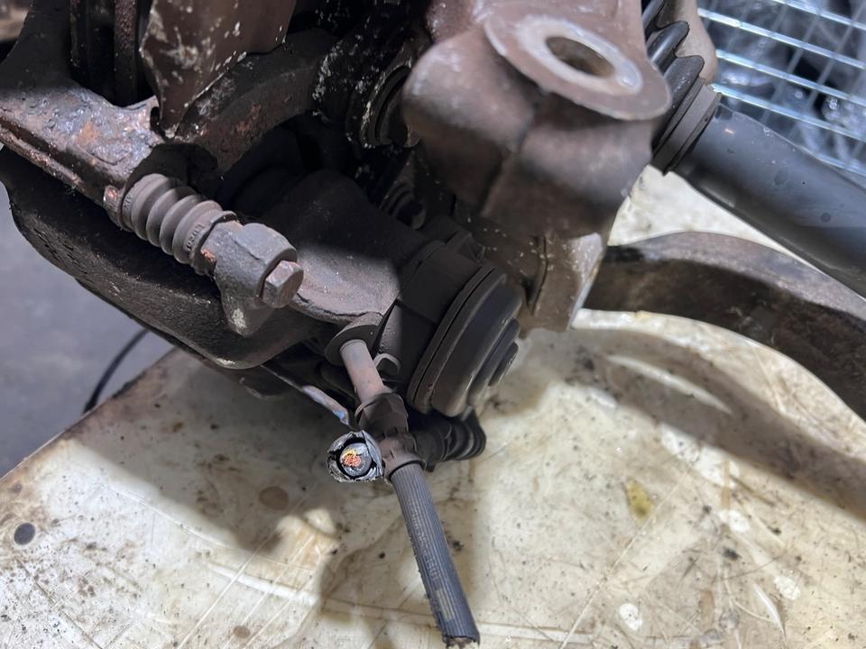 BMW 6er F06 F12 F13 Achsschenkel Querlenker Radnabe Hinten – Bild 7