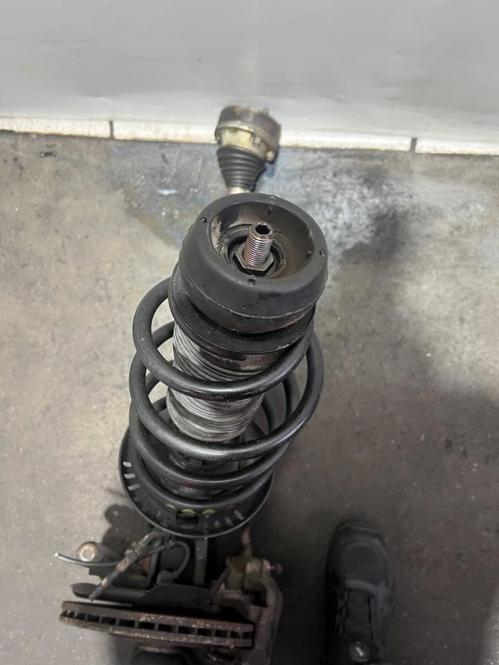 VW Polo 6R Audi A1 8X Achsschenkel Radnabe Bremssattel Vorne – Bild 7