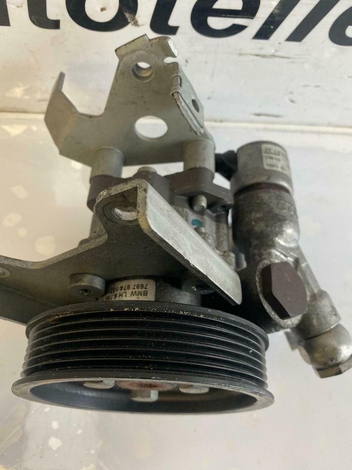 BMW 5er E60 E61 Servopumpe Hydraulikpumpe 7697974107 – Bild 3