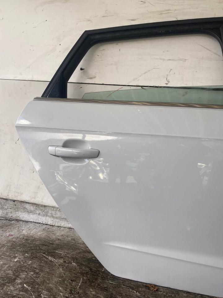 Audi A3 8V Sportback Tür Hinten Rechts Komplett LS9R – Bild 9