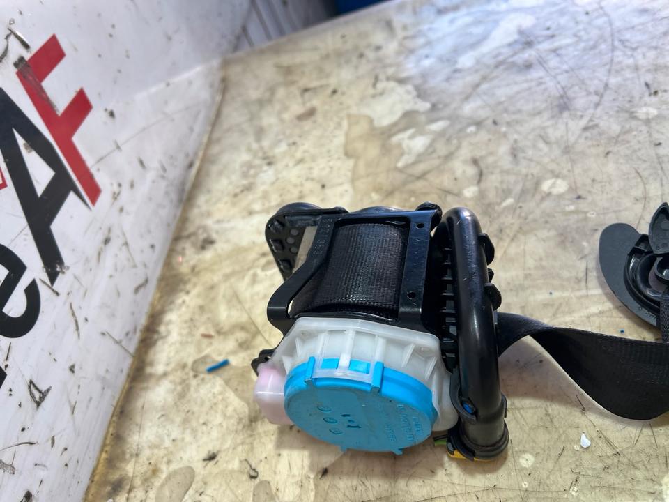 Audi Q3 8U Gurt Sicherheitsgurt Vorne Rechts 8U0857706A – Bild 7