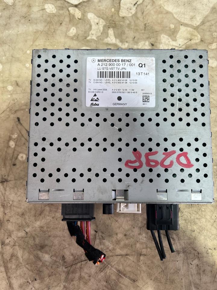 Mercedes W212 Steuergerät Multimedia Digital-Radio A21290000017 – Bild 2