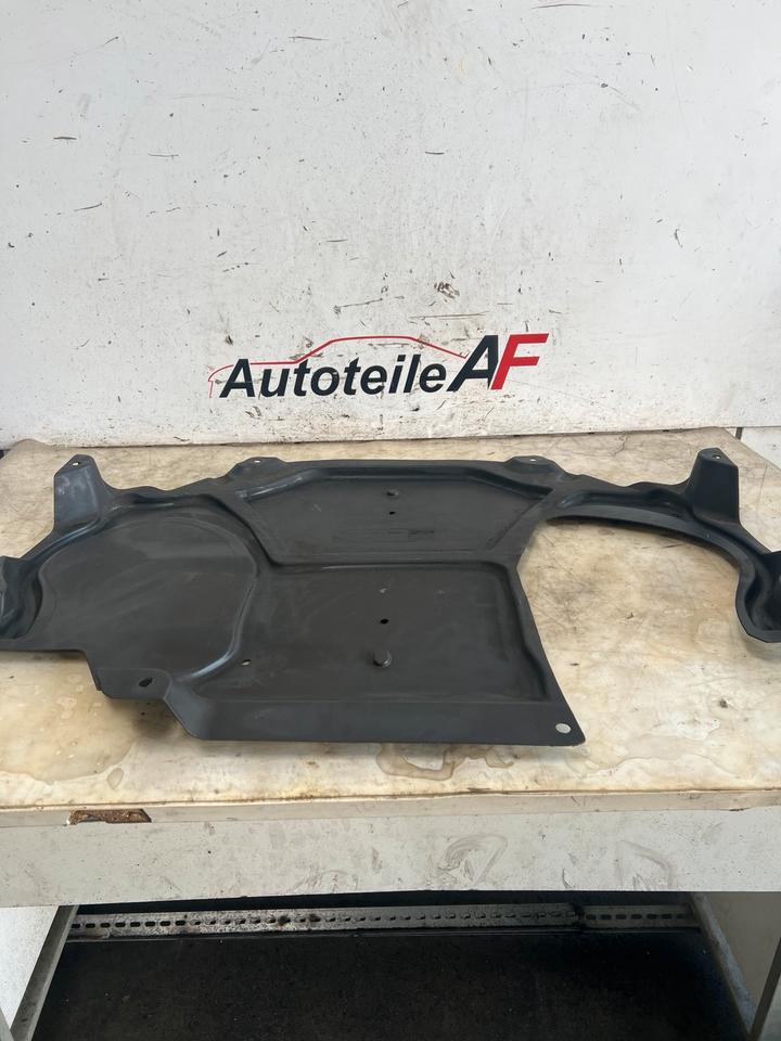 Mercedes E-Klasse W212 Unterbodenschutz A2125242630
