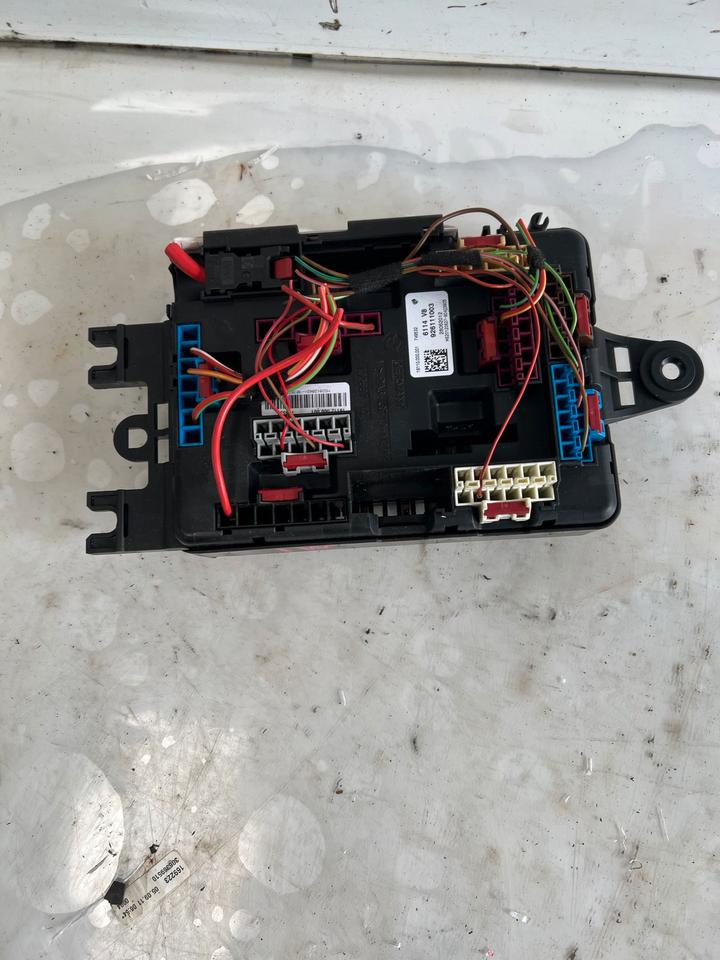 BMW 3er F30 F31 Sicherungskasten 926111003 – Bild 2