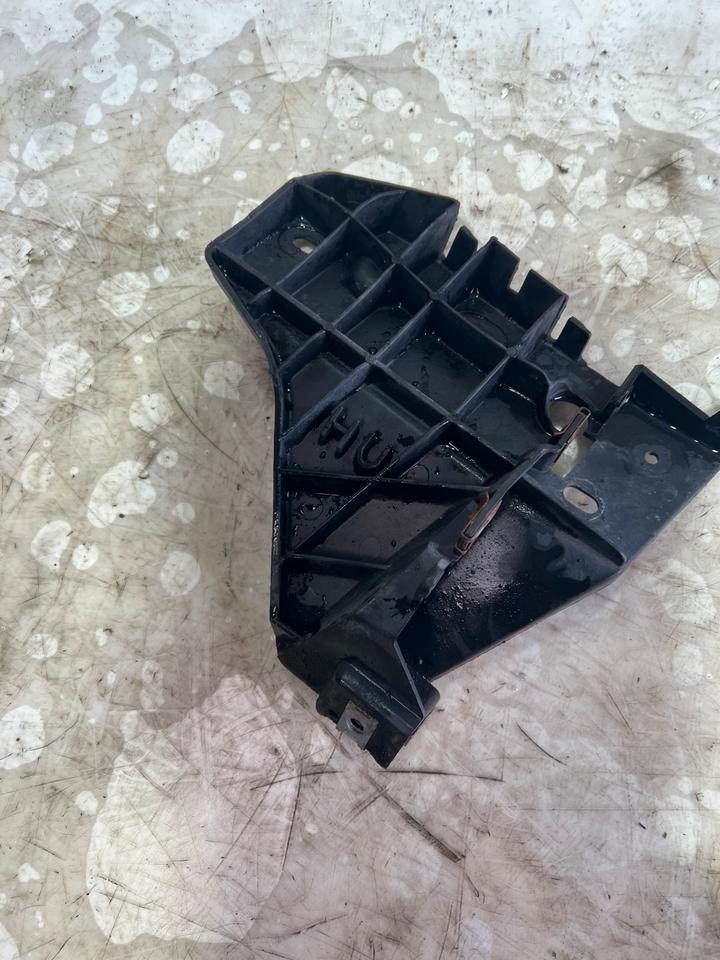 Audi A6 4B Allroad Stoßstangenhalter Halter vorne Links 4Z7807283 – Bild 5