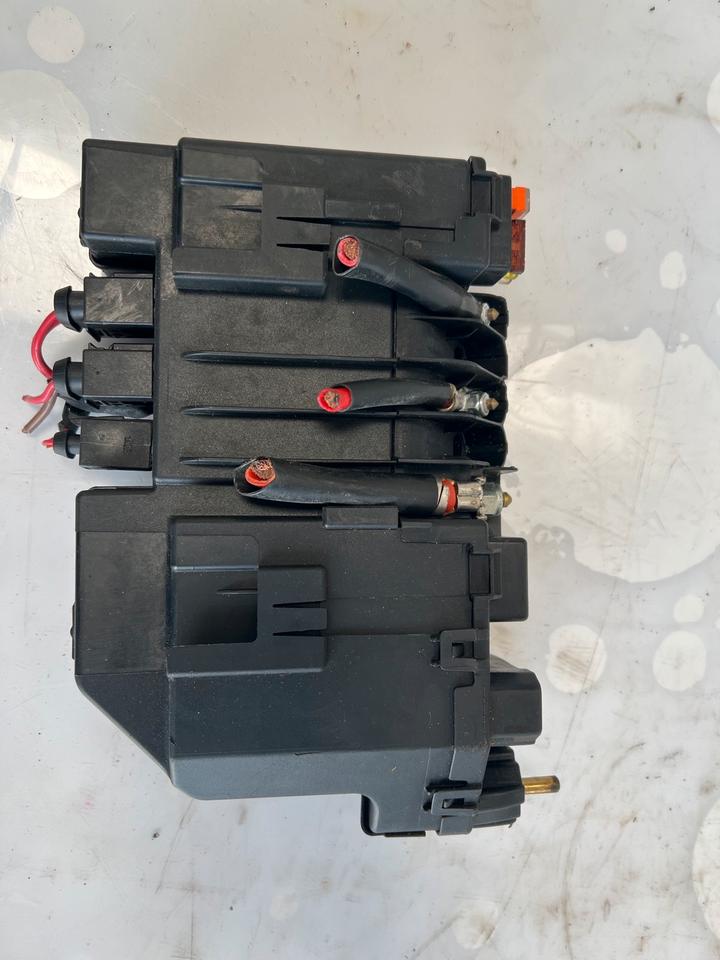 Mercedes W221 Sicherungskasten 2215401250 – Bild 5