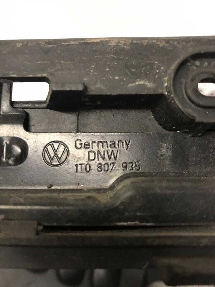 VW Touran Halterung Stoßstange L+R 1T0807935 1T0807936 – Bild 2