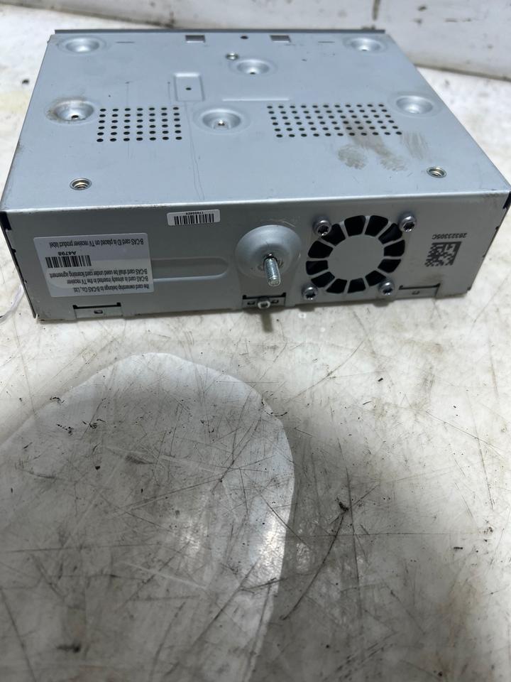 Mercedes E-Klasse W212 Multimedia Digital Radio A2129000017 – Bild 4