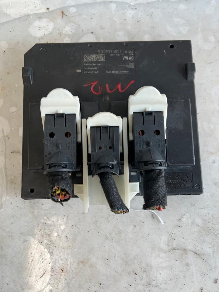 VW Golf 7 VII Bordnetzsteuergerät Steuergerät 5Q0937085T – Bild 2