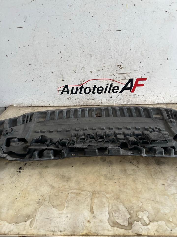Mercedes E Klasse W212 Unterbodenschutz A2125200223