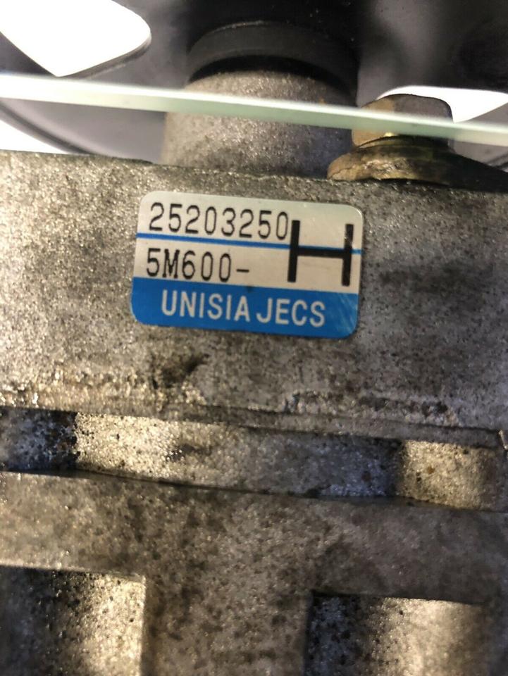 Nissan Servopumpe Servolenkung Servo – Bild 4