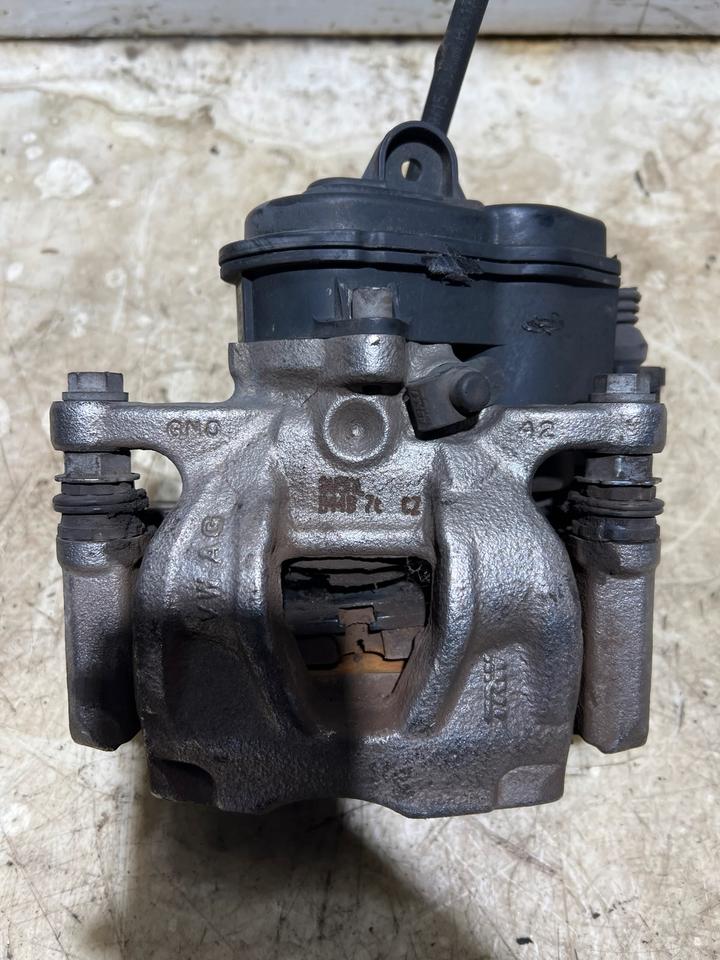 Audi A4 B9 8W Bremssattel Bremse Bremssättel Hinten 8W0615406AL – Bild 10