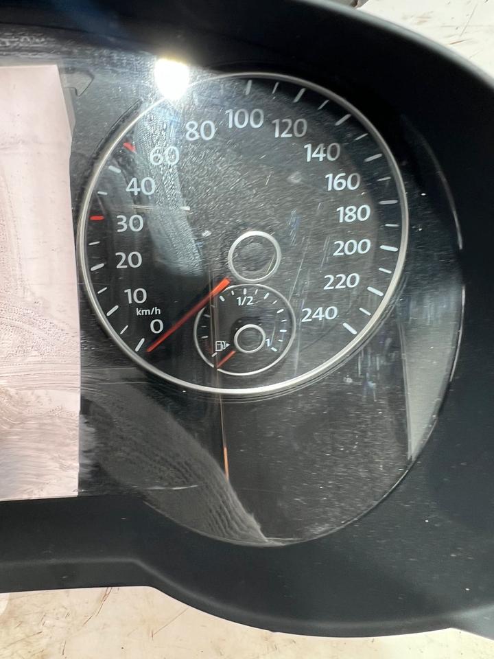 VW Sharan 7N Tacho Tachometer Kombiinstrument 7N0920860D – Bild 2