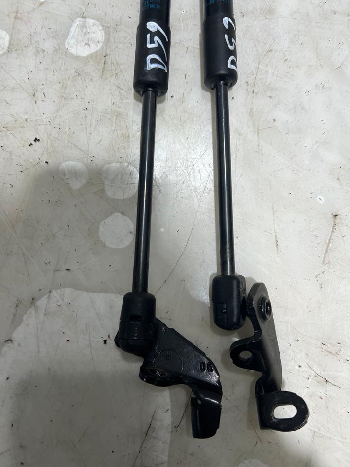 BMW 5er F10 F11 Motorhauben Dämpfer 7308119 – Bild 2