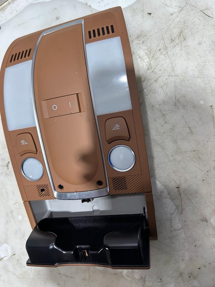 Audi A6 4F Leseleuchte Innenraumleuchte Leuchte 4F0947135BP – Bild 5