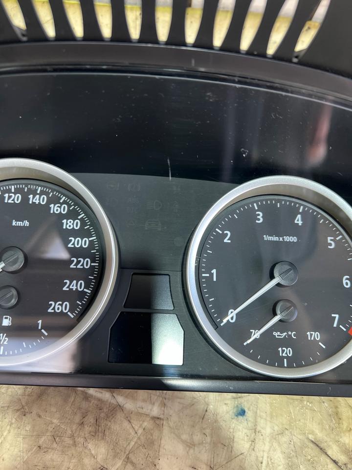 BMW 5er E60 E61 Tacho Tachometer Kombiinstrument 6947373 – Bild 3
