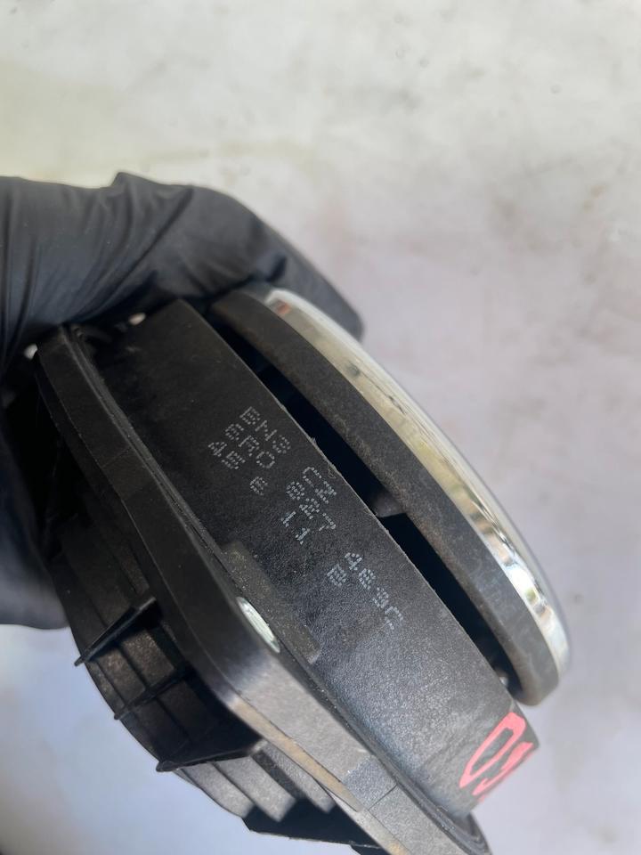 VW Passat B7 3C Heckklappenöffner Öffner Hinten 6R0827469C – Bild 4