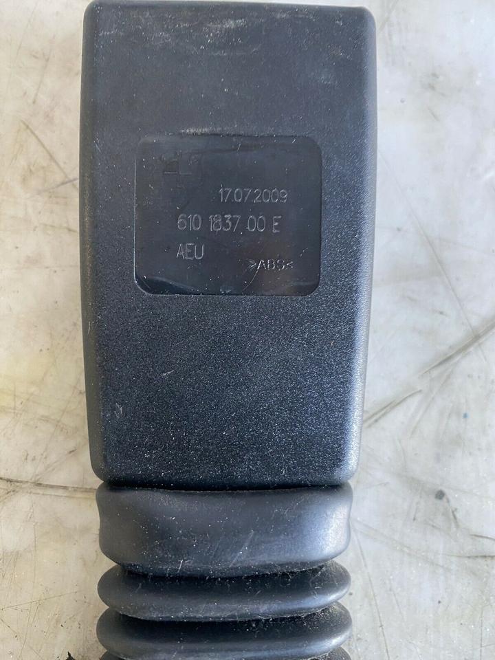 Mini Cooper R55 R56 R57 Gurtstraffer Gurt vorne rechts 610183700E – Bild 5